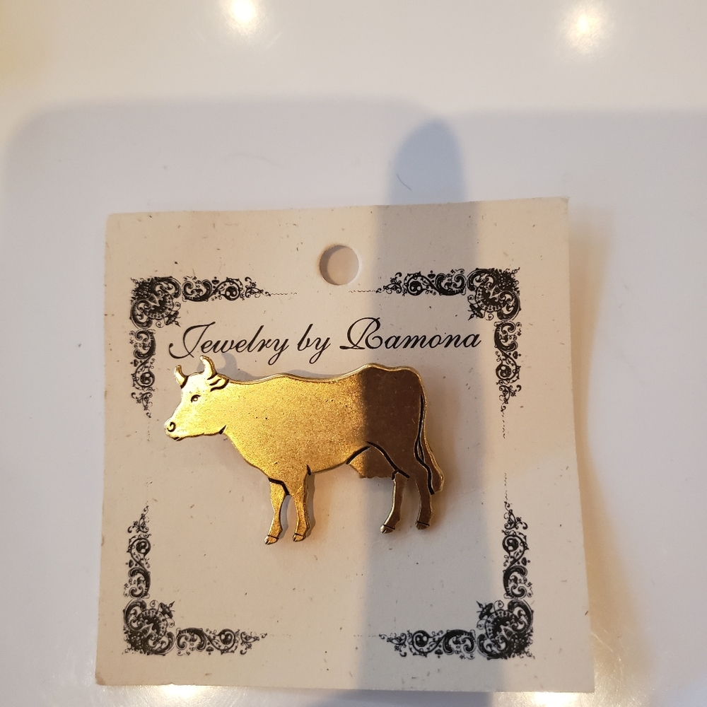 Romona Gold cow brooch